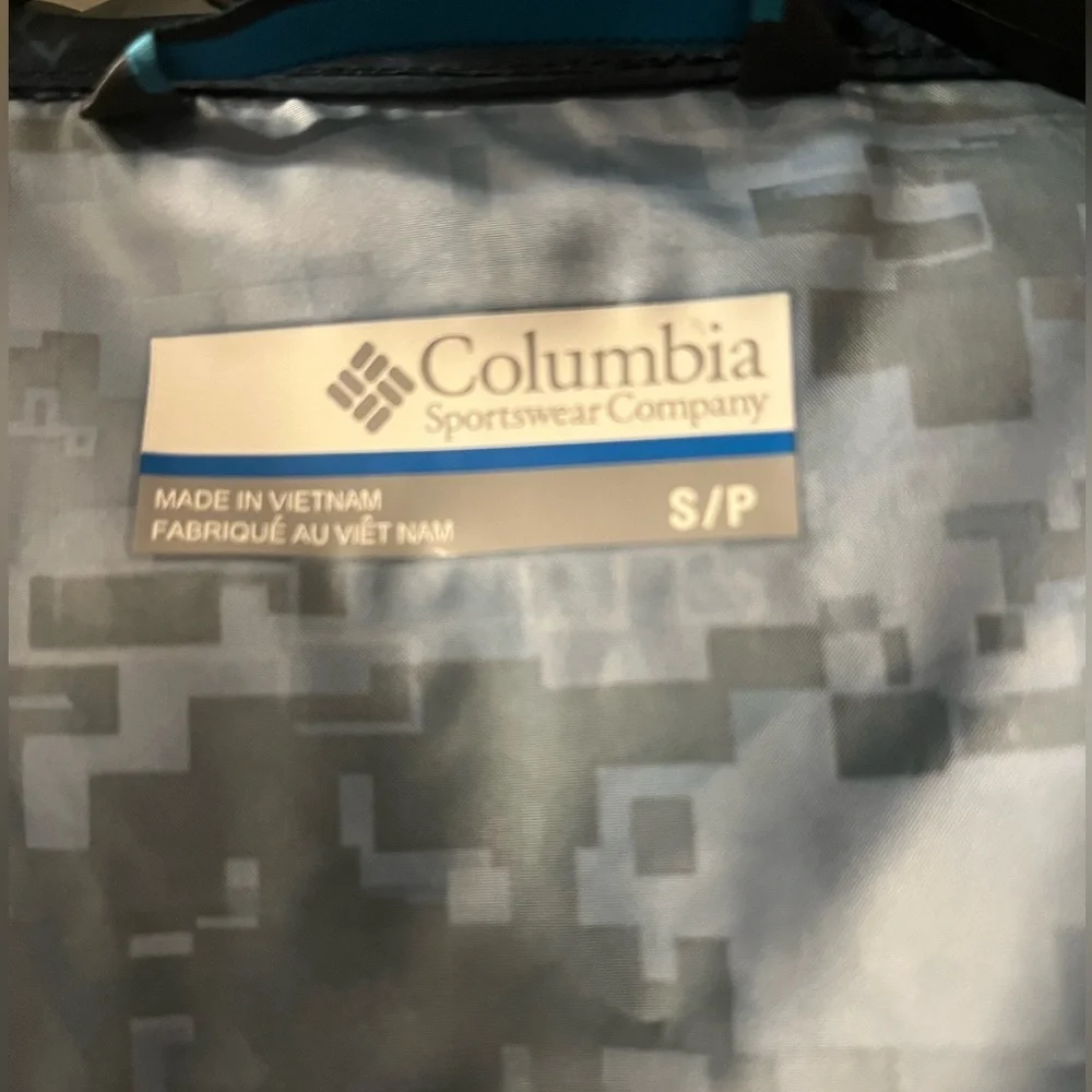 Columbia S PFG Windbreaker